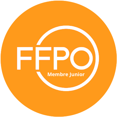 Professionnelle membre de la fédération française des professionnels de l'organisation 2023